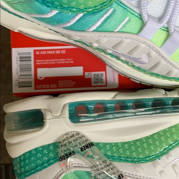 NIKE W AIR MAX 98 SE - Picture 12 of 16